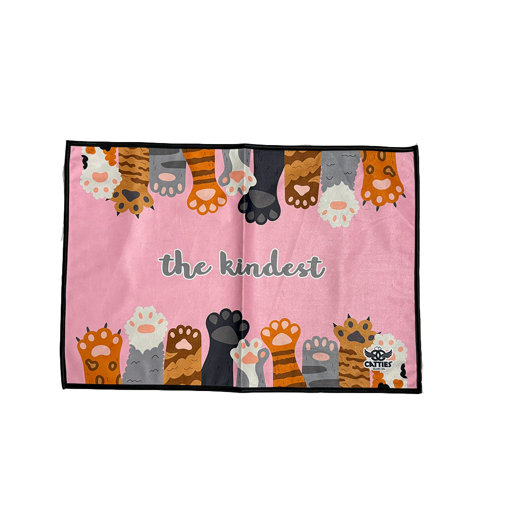 مت زیر ظرف آب و غذا کوچک